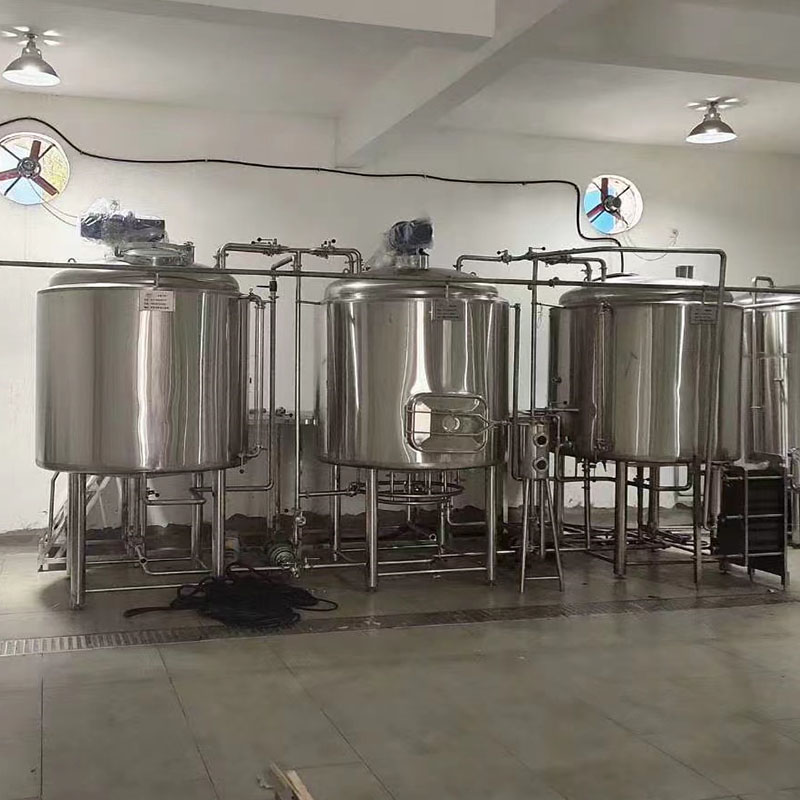 福鼎精酿啤酒设备厂—如何延长精酿啤酒设备的使用寿命